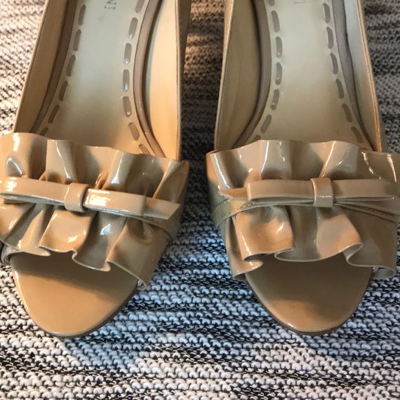 Enzo Angiolini patent leather peep toes - Picture 4 of 6